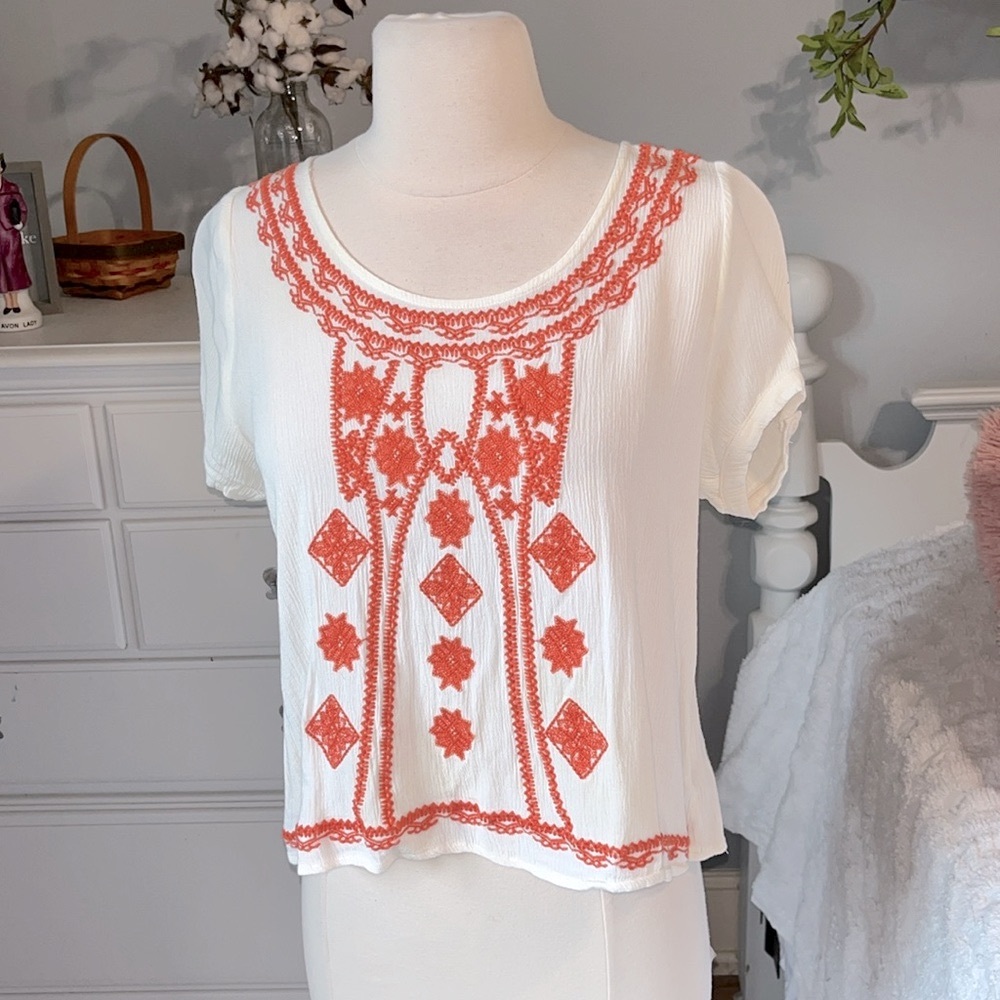 Illa Illa Top Wrap Open Back Embroidered Womens L Shirt - Picture 7 of 8